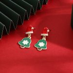 Stylish Commuter Christmas Earrings