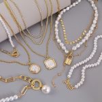 Baroque Pearl Alloy Pendant Collarbone Necklace