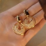 Netflix pop gold wire mesh circles high-grade thin earrings